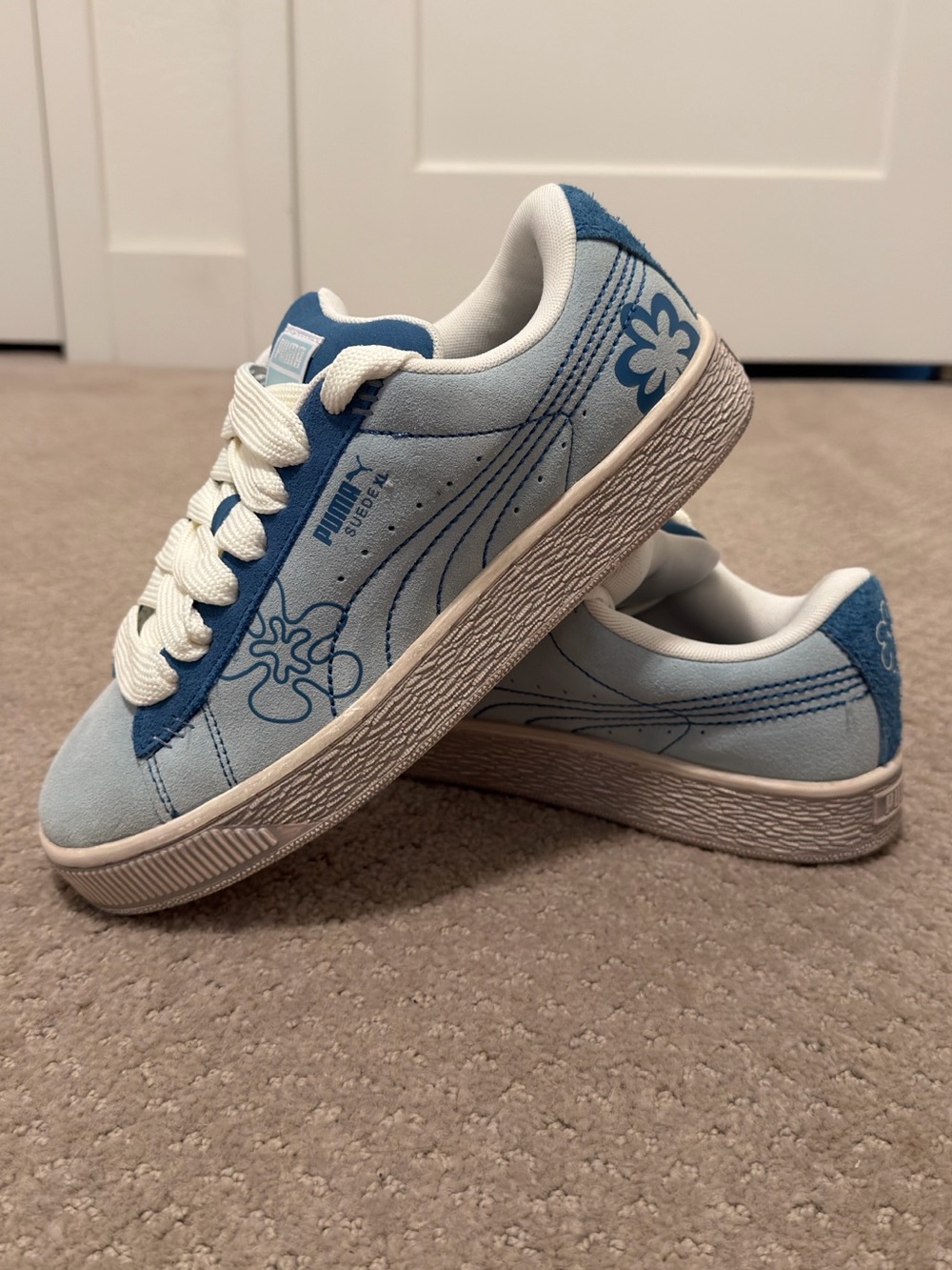 NEW! Puma Suede XL Skater Bloom Sneakers in Frosted Dew/Blue Horizon. 6.5Y/8W